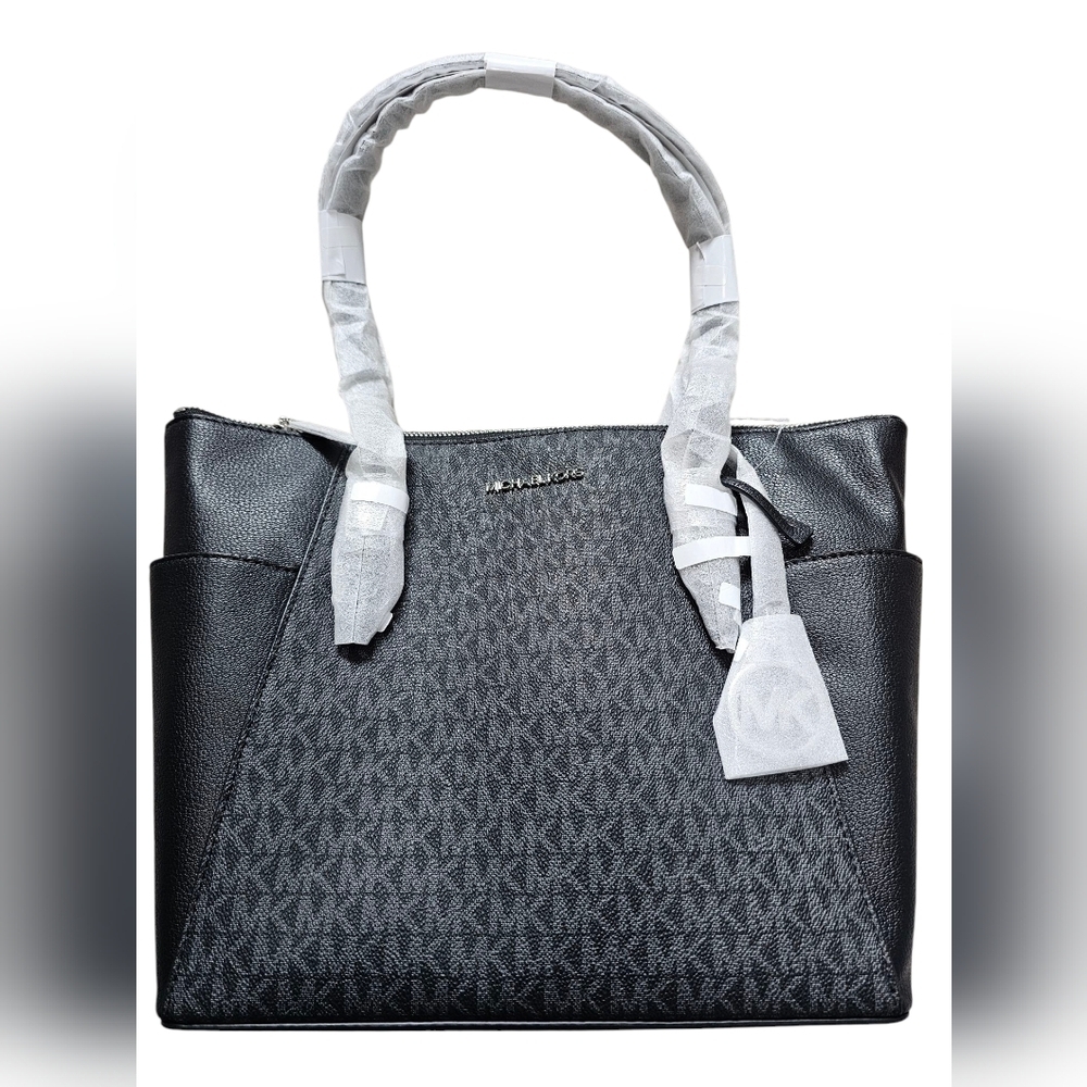 Michael Kors Charlotte Large TZ Tote With Side Pockets - Picture 4 of 12